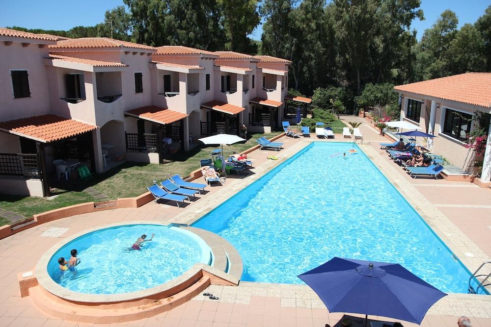 Marina Manna Hotel And Club Village Valledoria  Exterior foto